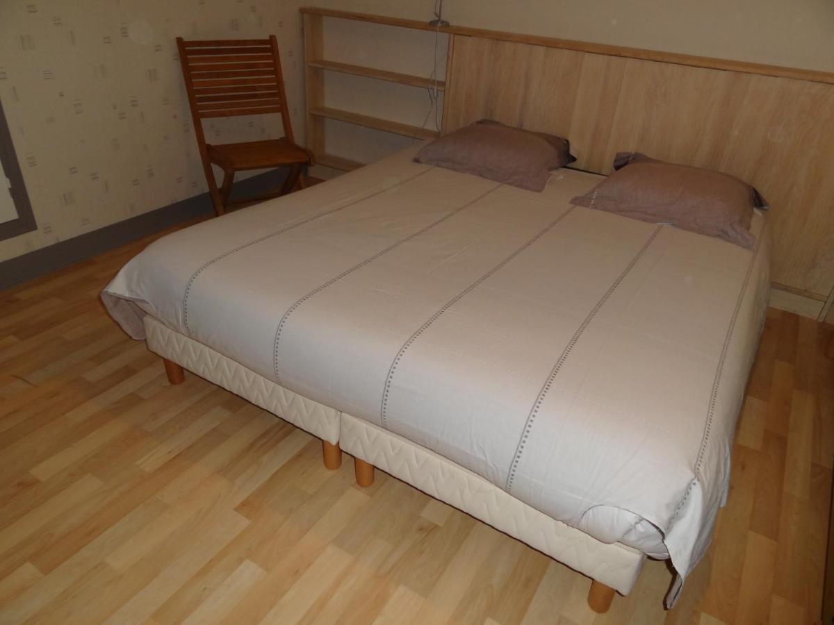 Les Voiries Chambres D'Hotes Fleury  Ngoại thất bức ảnh